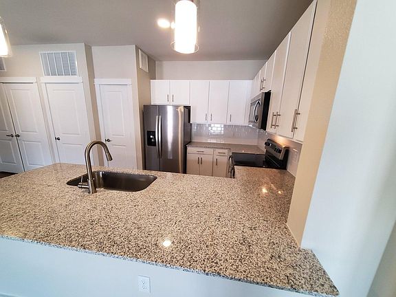2nd image of 191 Cotter Ave