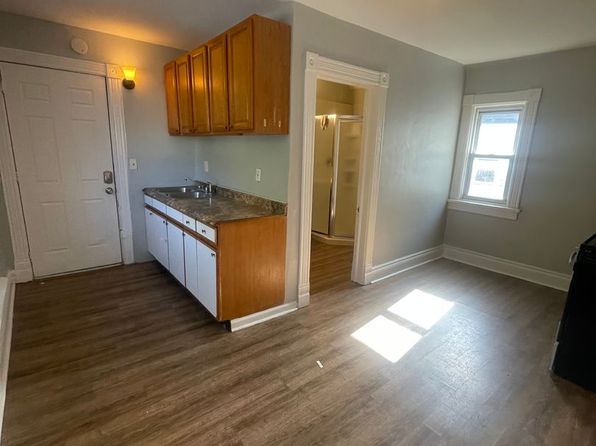 125 Hertel Ave APT 4