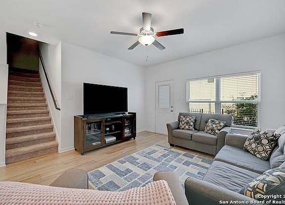 4th image of 10834 Quinn Ct