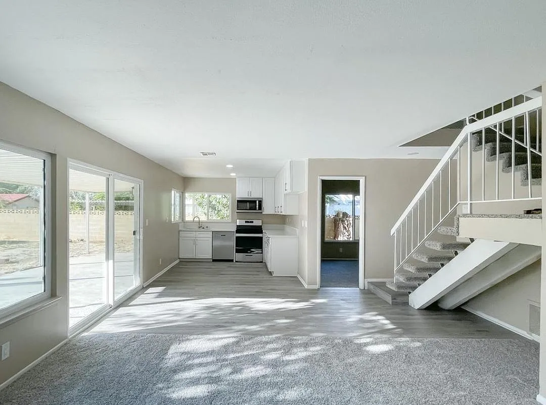 44555 Benald St — Photo 3