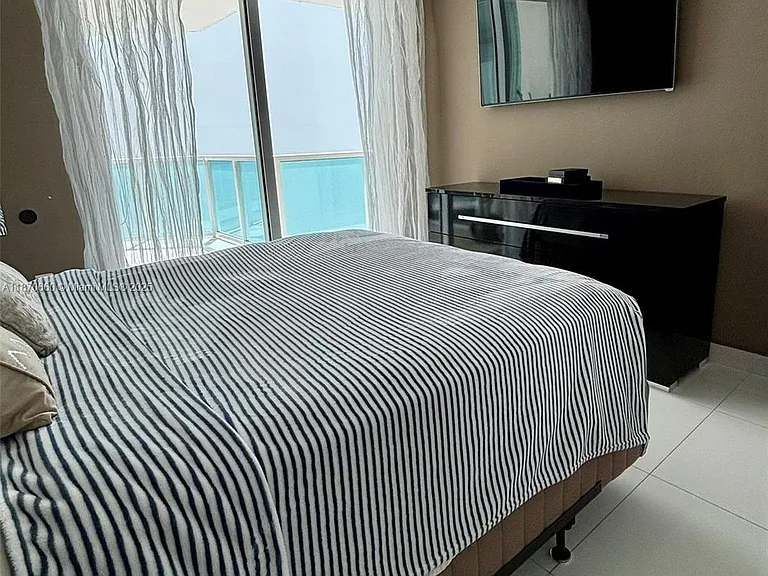150 Sunny Isles Blvd #1-1101 — Photo 21