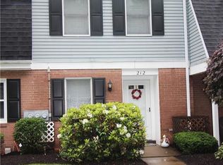 212 Greenwood Dr, Canonsburg, PA