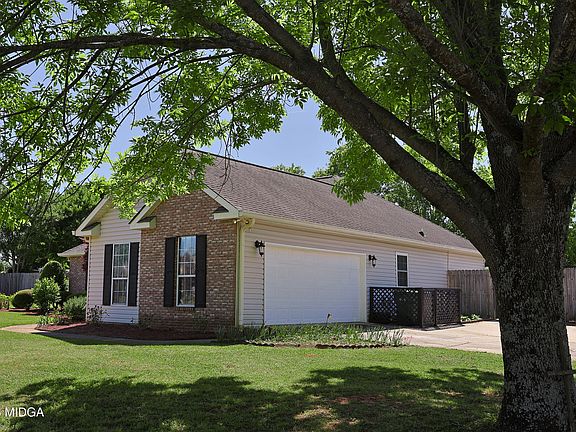 2nd image of 100 Bentley Way