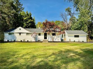 7309 Parkview Dr, Brecksville, OH 44141