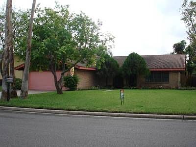1st image of 2602 Poinciana St