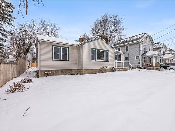 3rd image of 157 Cummings St