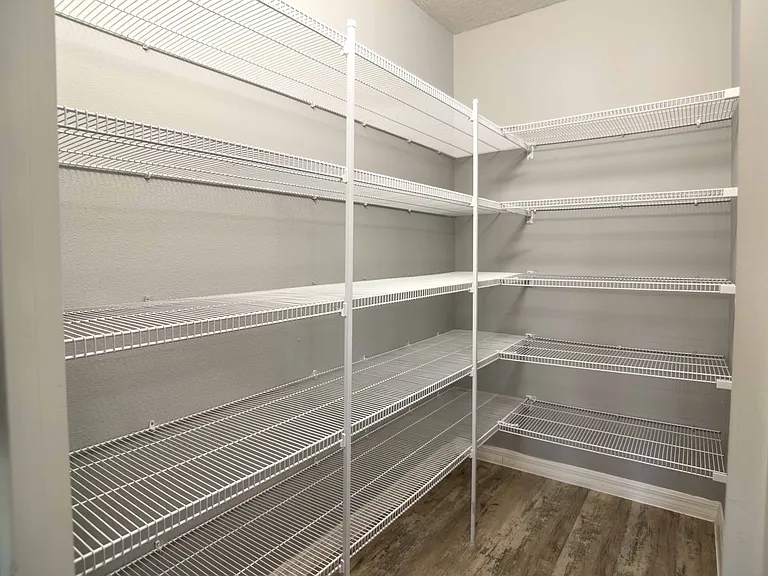 Walk-in Pantry