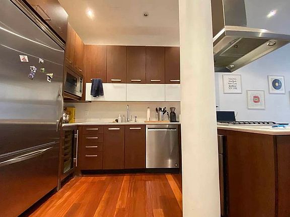 4th image of 166 Montague St APT 6B