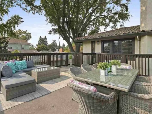 694 Peters Ave, Pleasanton, CA 94566