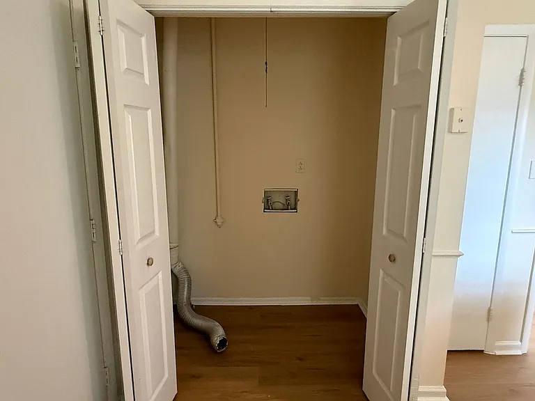 6341 Round Hill Rd — Photo 8