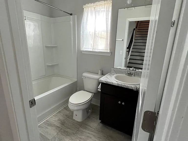 423 Fairview Cir — Photo 11