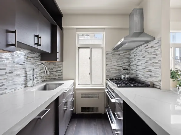 715 Park Avenue image 8 of 11