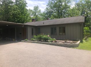 737 Chestnut Hill Rd, East Aurora, NY 14052