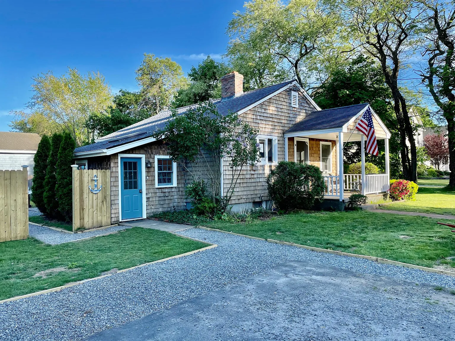 104 Hatch St — Photo 1