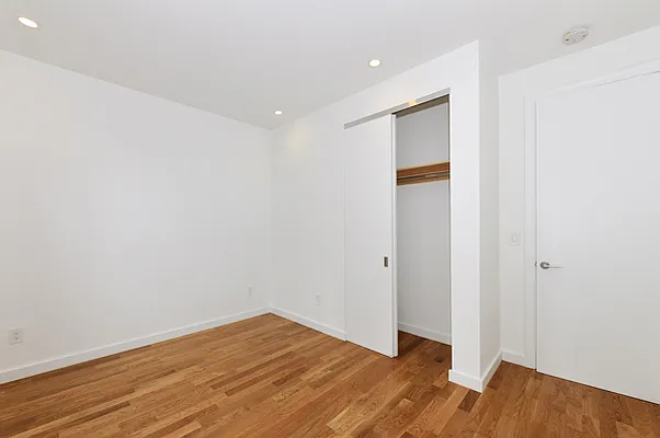 Rented by Aether Property Group | media 25