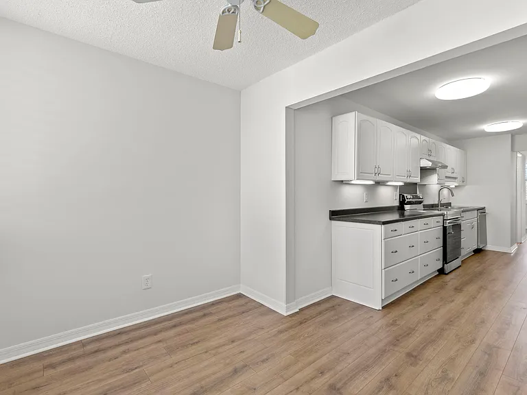 4890 Bay St NE #330 — Photo 12