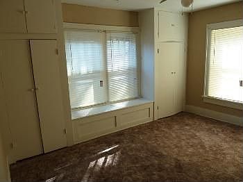 4th image of 604 NW Columbia Ave