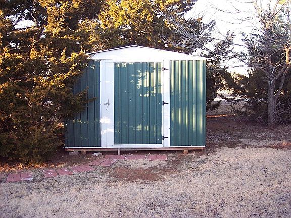outbuilding that stays