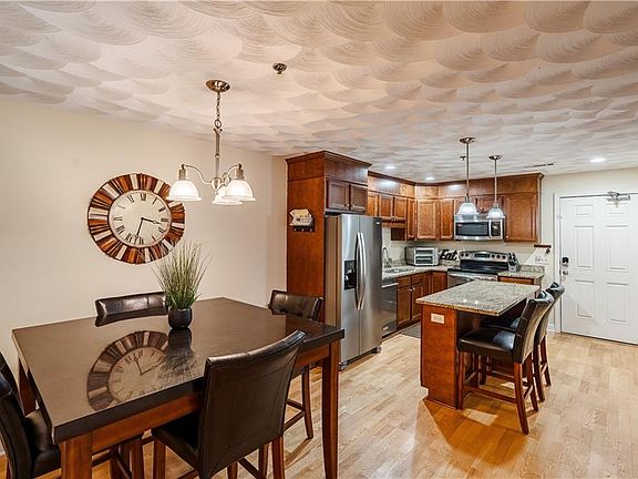 5th image of 45 Saw Mill Dr Unit 308