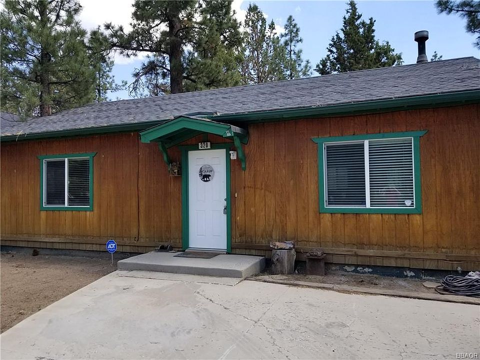 1st image of 320 E Mountain View Blvd