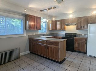 2 Silver Pl, Waterville, ME 04901