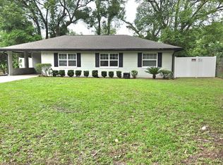 615 Luna Ct, Jacksonville, FL 32205