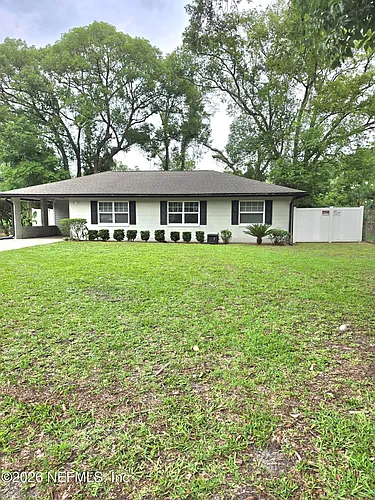 615 Luna Ct Photo 1