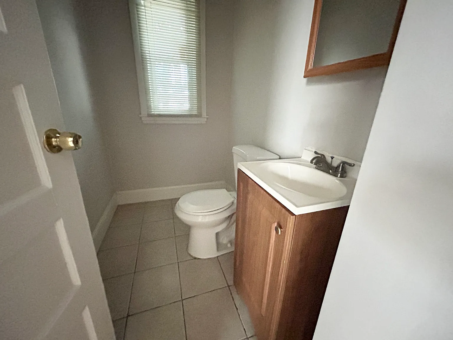 3 bed, 1.5 bath, 1200 sqft, $3,400 — Photo 3
