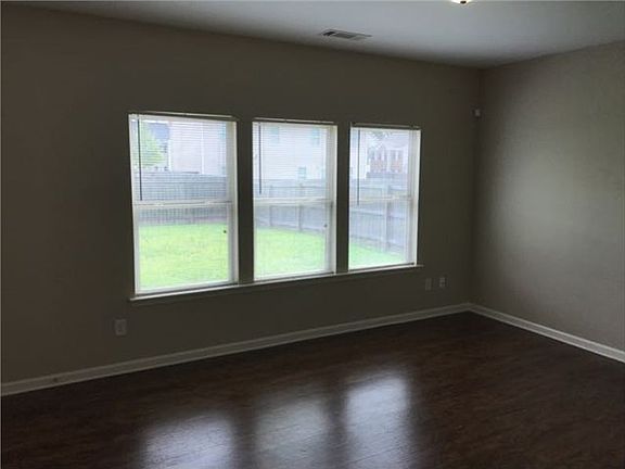 3rd image of 4322 Violet Way Ct