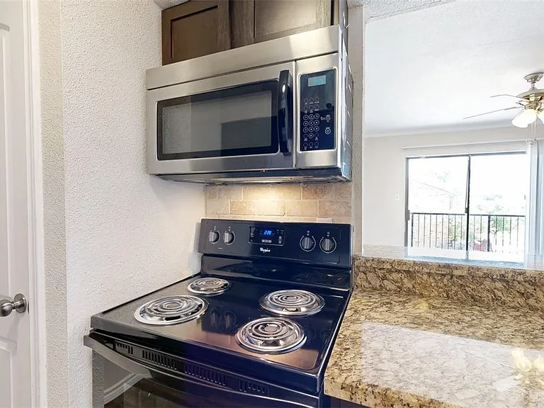 904 University Oaks Blvd #26 — Photo 5