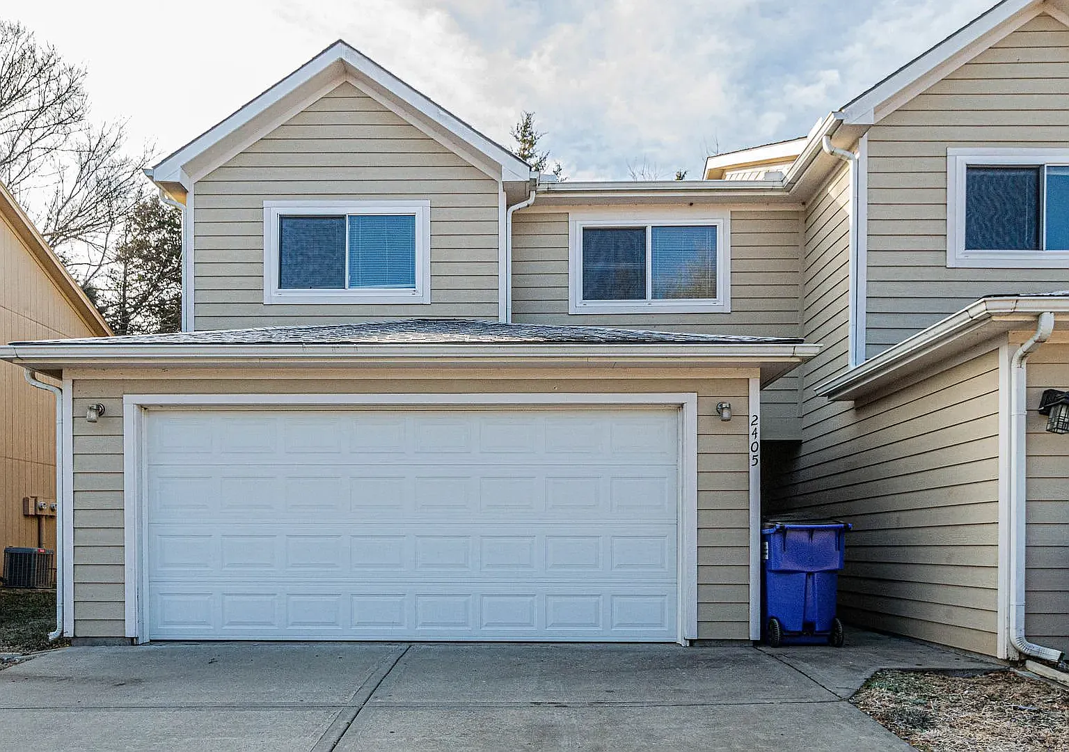3 bed, 2.5 bath, 1339 sqft, $1,500 — Photo 1