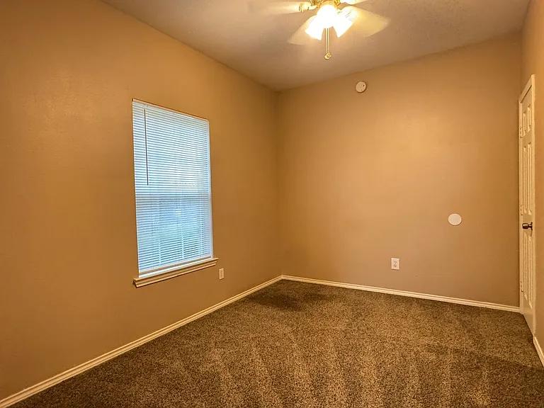 17308 FM 2493 — Photo 12