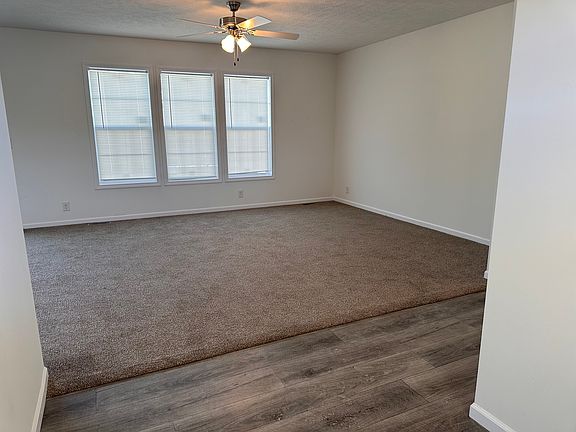 2nd image of 1891 Evergreen Ln #126