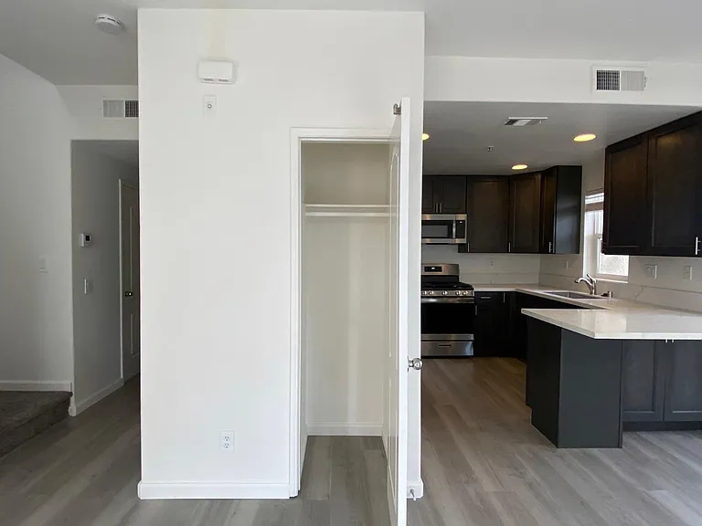 734 Broadway #4 — Photo 3