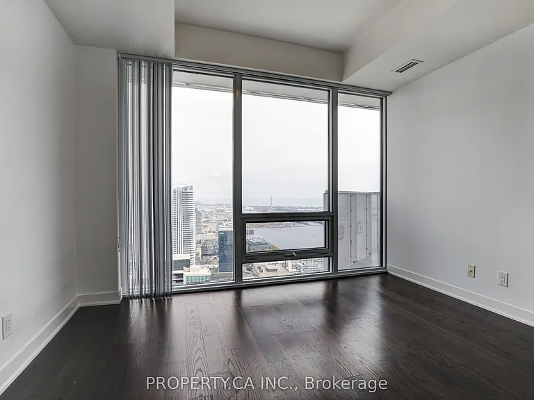 88 Harbour St #6706 — Photo 21