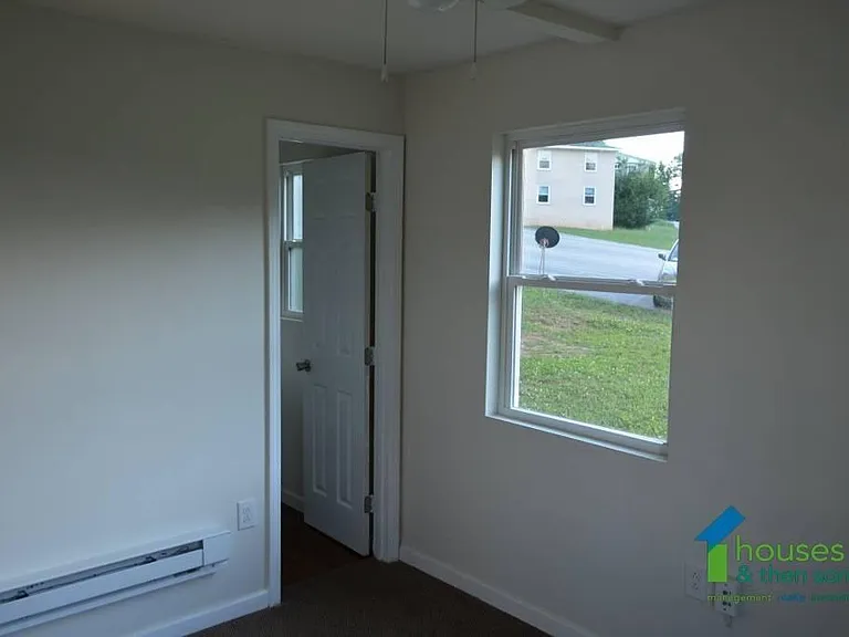 201 Chandler Dr #33A — Photo 8