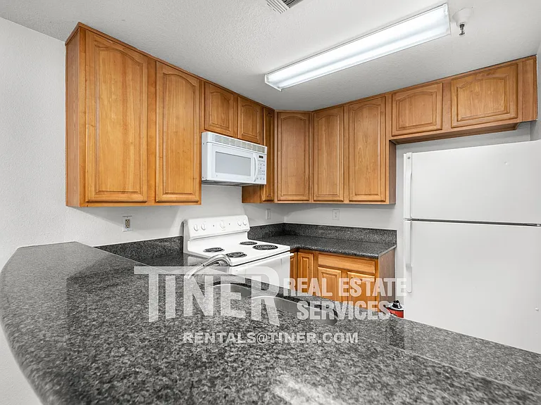 1019 Dornajo Way #108 — Photo 15