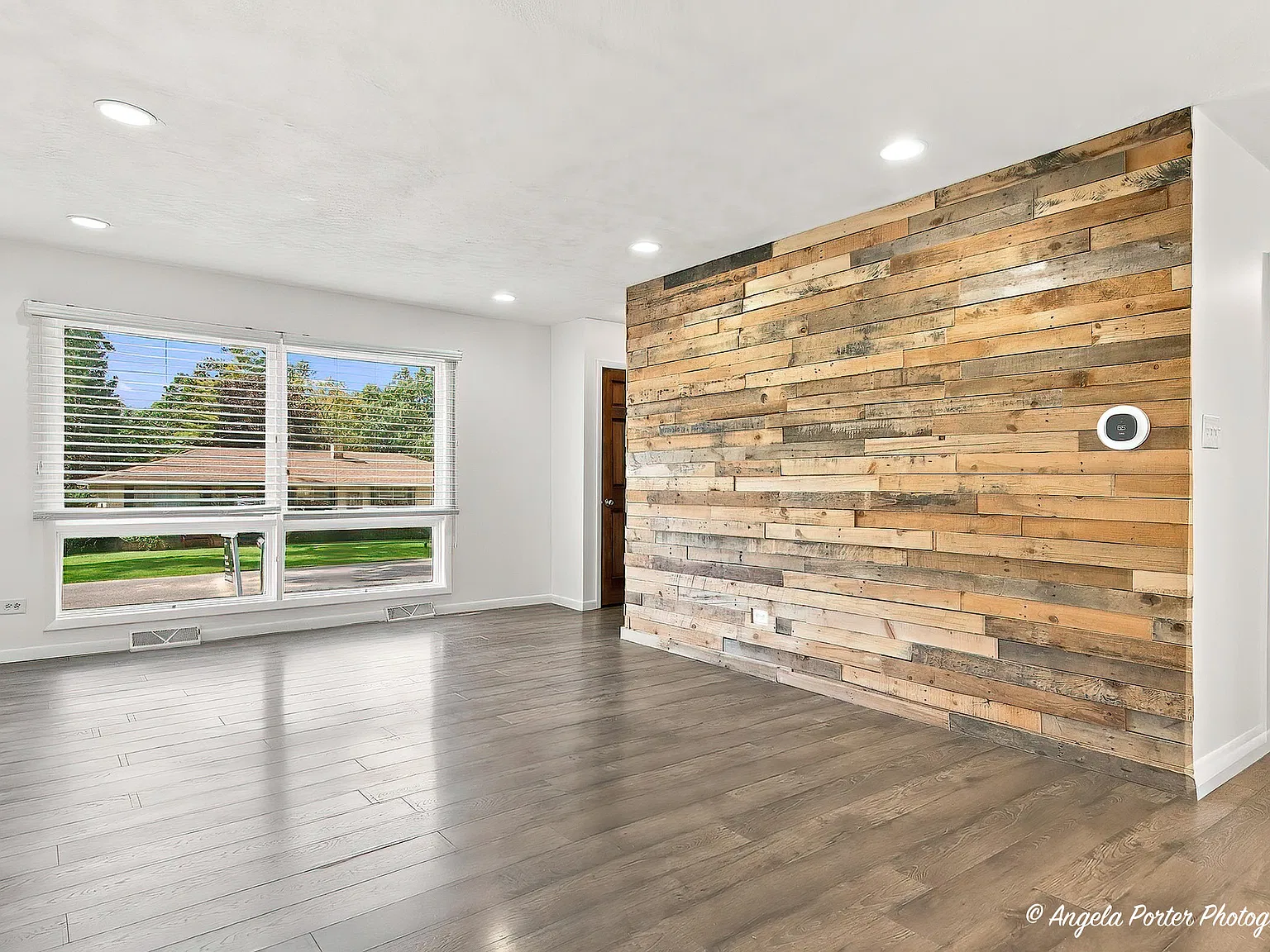 2 bed, 986 sqft, $2,100 — Photo 4