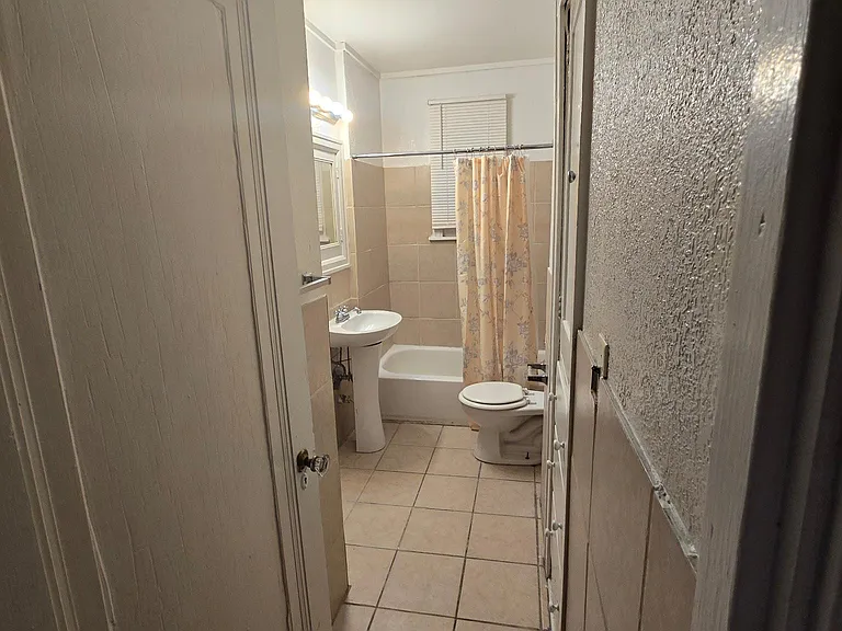 3312 E Manhattan Blvd #3 — Photo 11