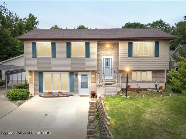 2610 Renfrew Way, Lansing, MI 48911