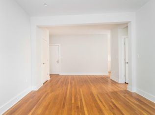 287 3rd St #3, Cambridge, MA 02142