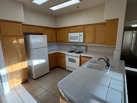 4th image of 310 E McCoy Ln Unit 3F