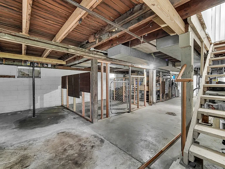 261 W Main St #1 — Photo 15
