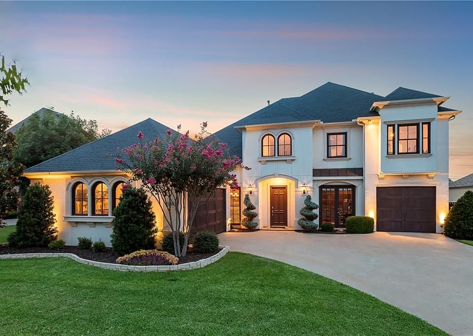 1st image of 2203 Castle Creek Dr