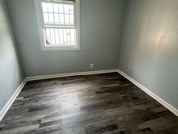 5th image of 109 S 11th St #3