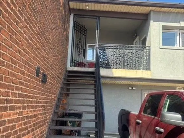 226 Kenilworth Ave N #2, Hamilton, ON L8H 4S2