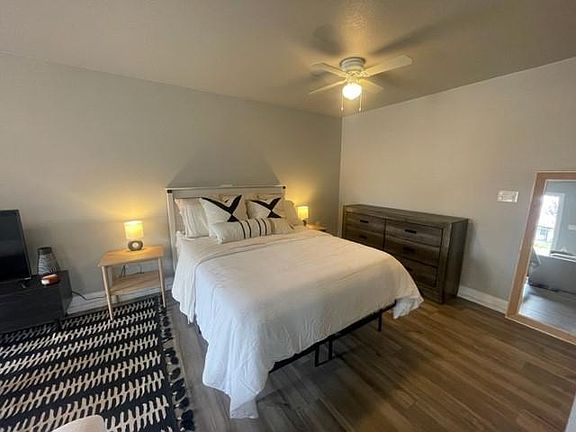 4th image of 920 Camp Dr #A