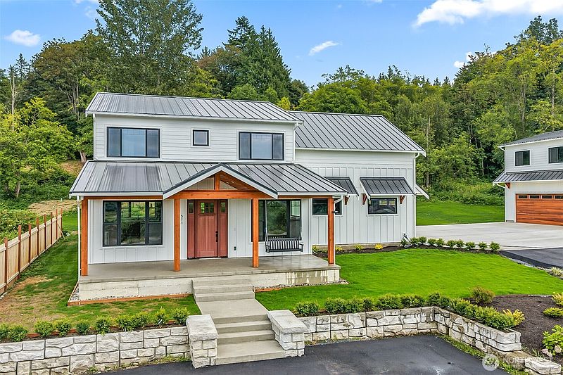 2nd image of 511 75th Avenue SE