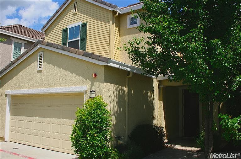 1st image of 608 W Navigator Dr