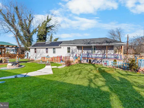 708 62nd Ave, Capitol Heights, MD 20743